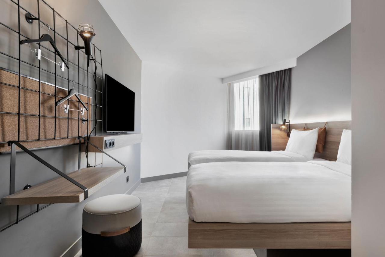 Moxy La Ciotat Hotel Екстериор снимка