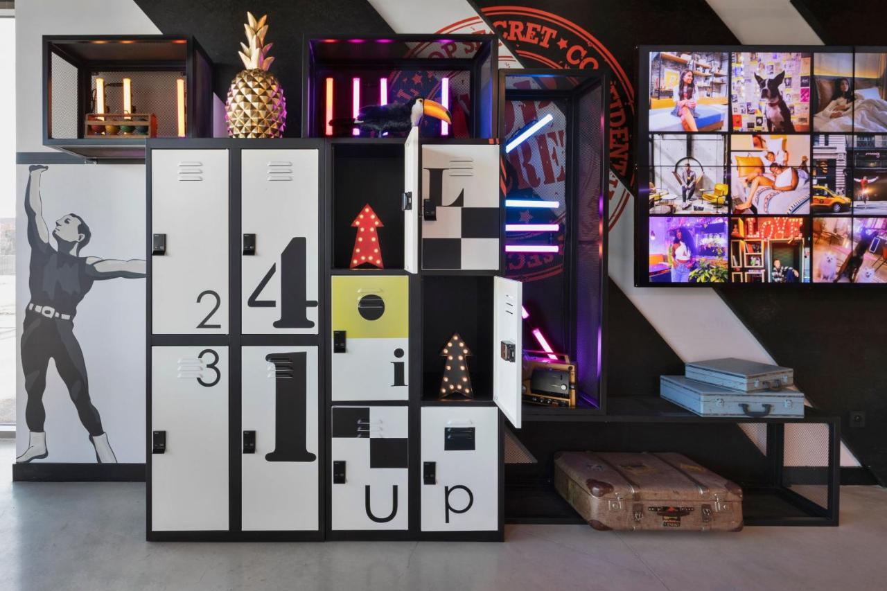 Moxy La Ciotat Hotel Екстериор снимка