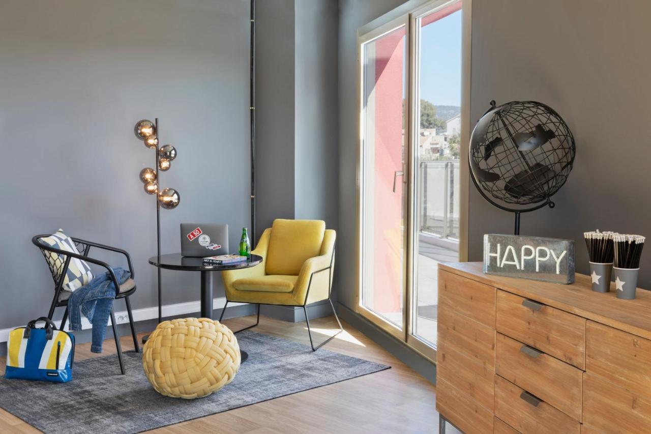 Moxy La Ciotat Hotel Екстериор снимка