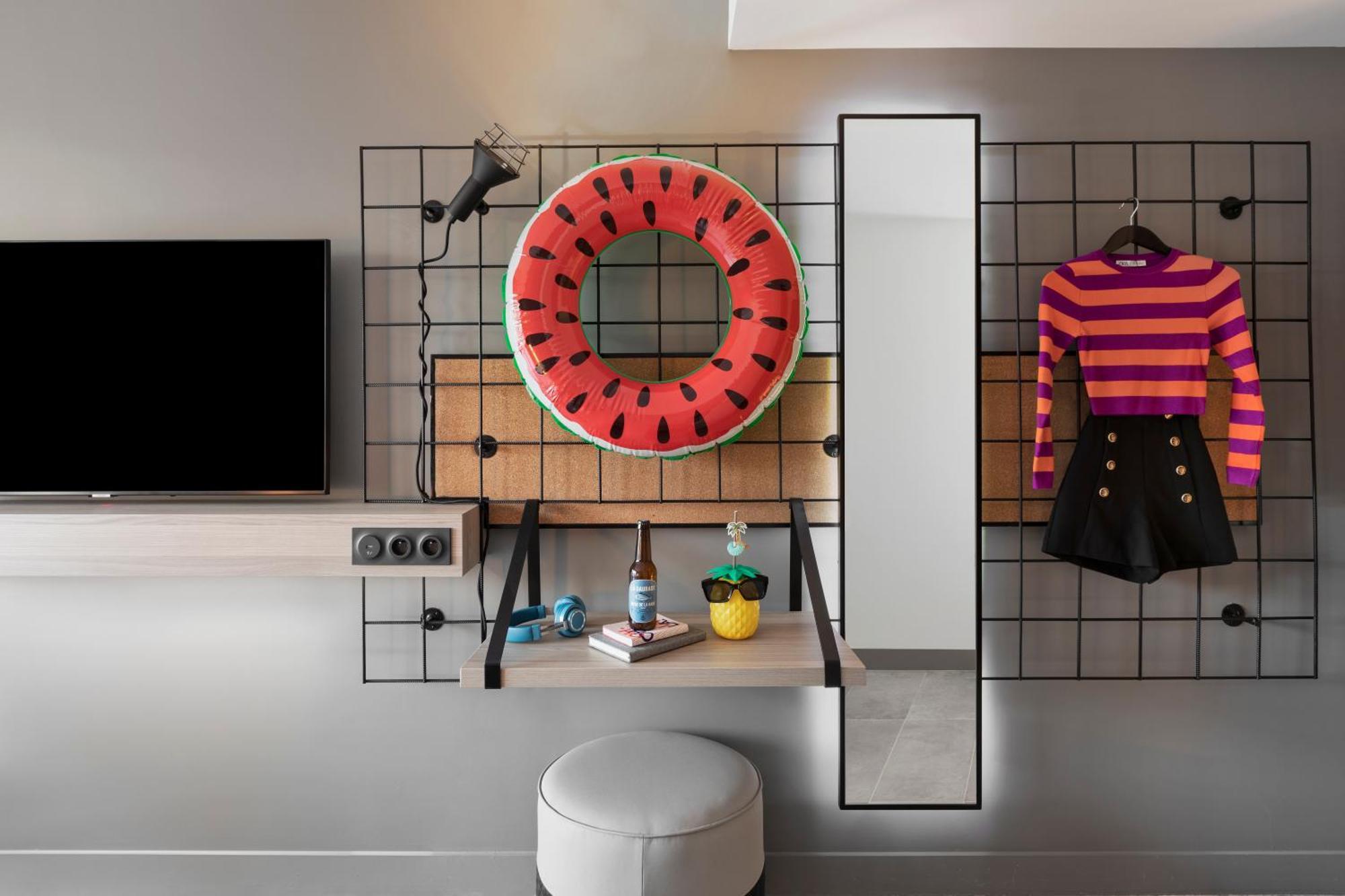 Moxy La Ciotat Hotel Екстериор снимка